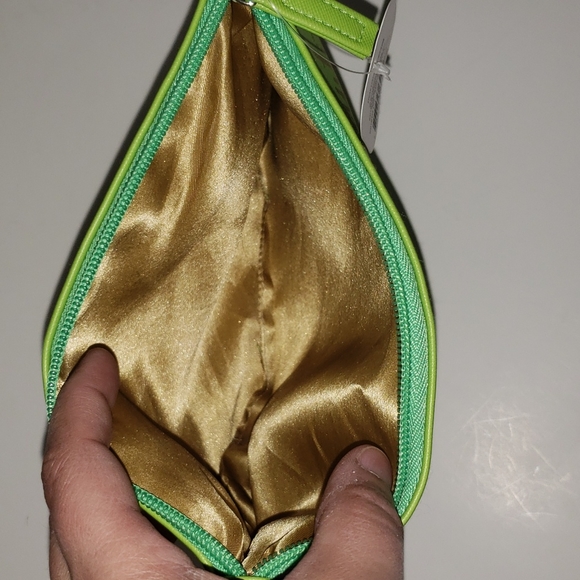 Hallmark cheetah small pouch bag - Picture 6 of 8